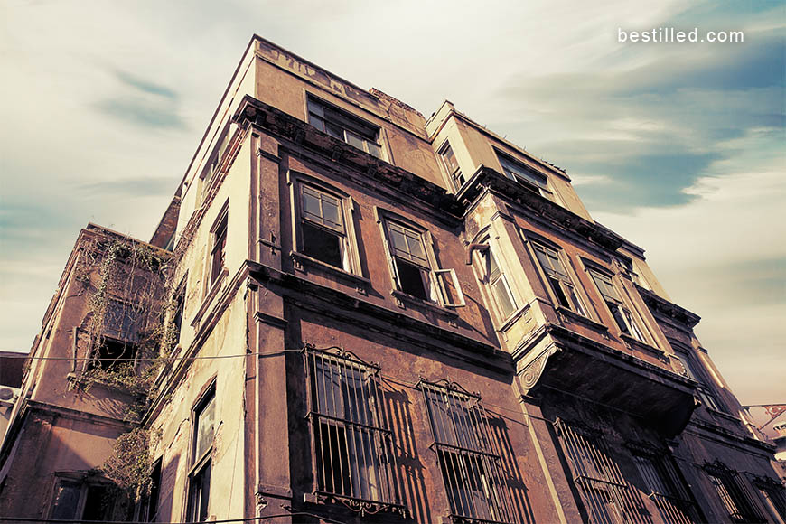 Art photograph of a dilapidated building in Istanbul, by Joseph Westrupp.