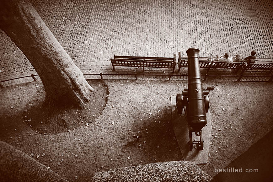 Art photograph of a cannon at the Tower of London, by Joseph Westrupp.